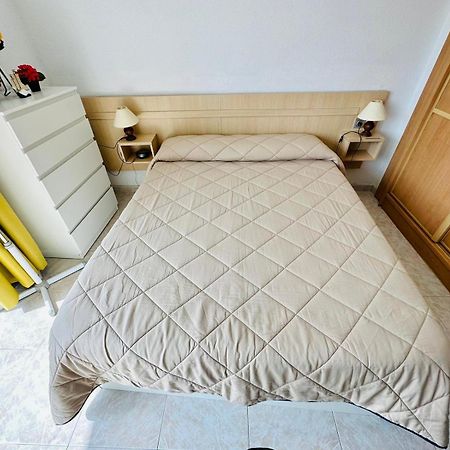 Ocean Front Cozy 2 Bedroom, 3 Beds Spacious- Netflix, Pool, Beach Lift & Fast Wifi Playa del Inglés Extérieur photo