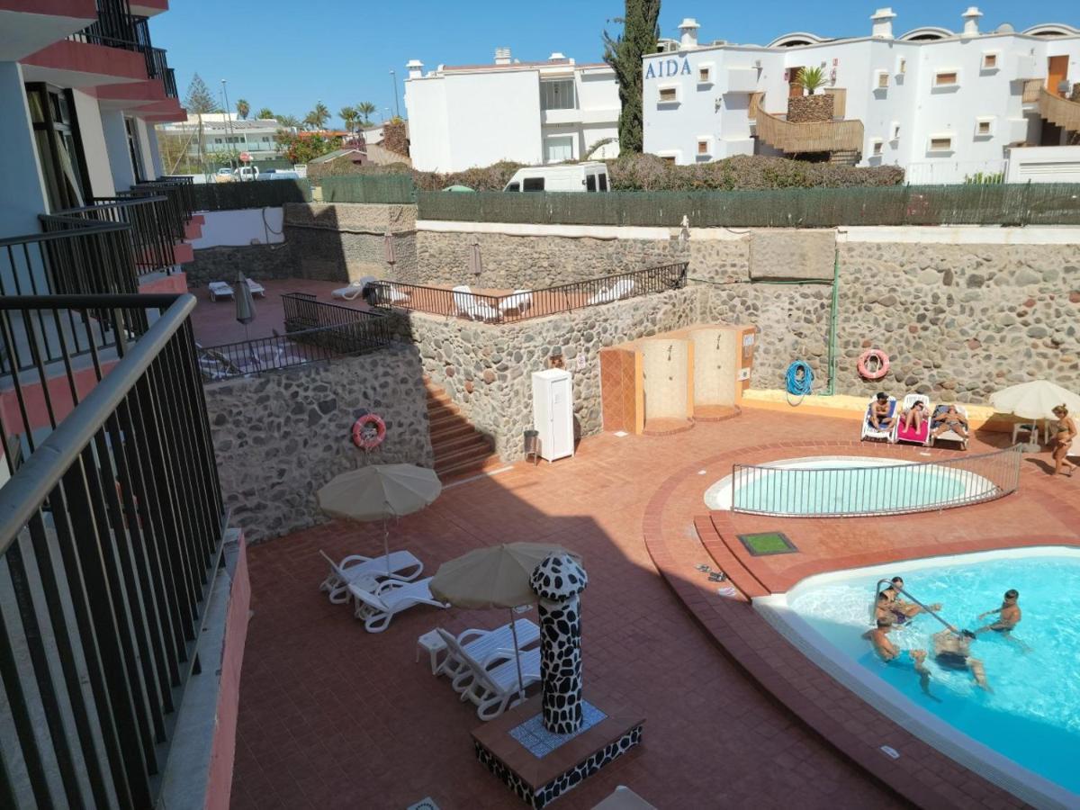 Ocean Front Cozy 2 Bedroom, 3 Beds Spacious- Netflix, Pool, Beach Lift & Fast Wifi Playa del Inglés Extérieur photo