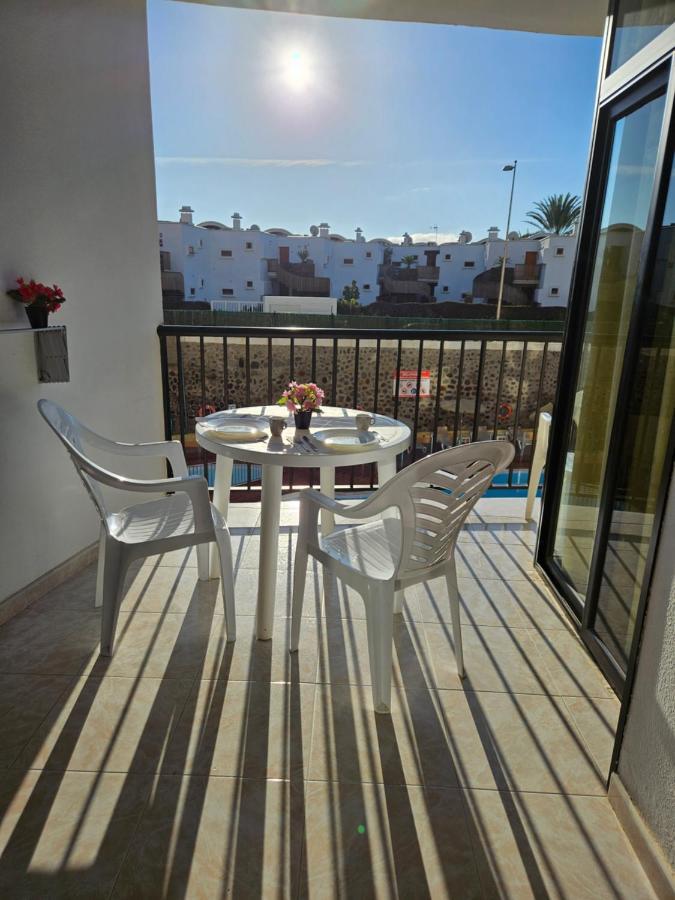 Ocean Front Cozy 2 Bedroom, 3 Beds Spacious- Netflix, Pool, Beach Lift & Fast Wifi Playa del Inglés Extérieur photo