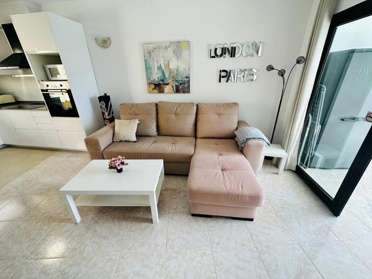 Ocean Front Cozy 2 Bedroom, 3 Beds Spacious- Netflix, Pool, Beach Lift & Fast Wifi Playa del Inglés Extérieur photo