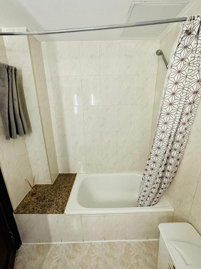 Ocean Front Cozy 2 Bedroom, 3 Beds Spacious- Netflix, Pool, Beach Lift & Fast Wifi Playa del Inglés Extérieur photo