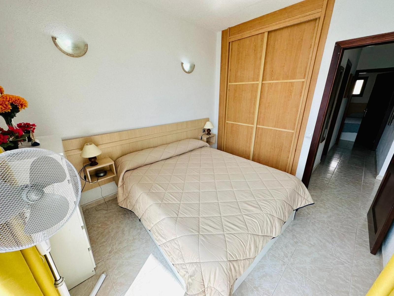 Ocean Front Cozy 2 Bedroom, 3 Beds Spacious- Netflix, Pool, Beach Lift & Fast Wifi Playa del Inglés Extérieur photo